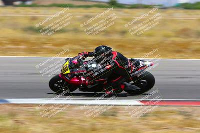 media/Apr-30-2023-CRA (Sun) [[020fcf5d43]]/Race 3-1000 Amateur Supersport/